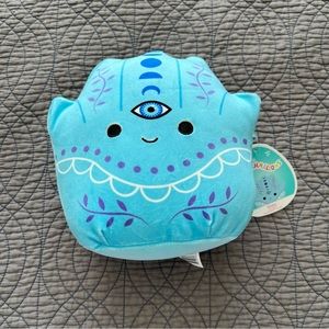 8-inch Gisla squishmallow
